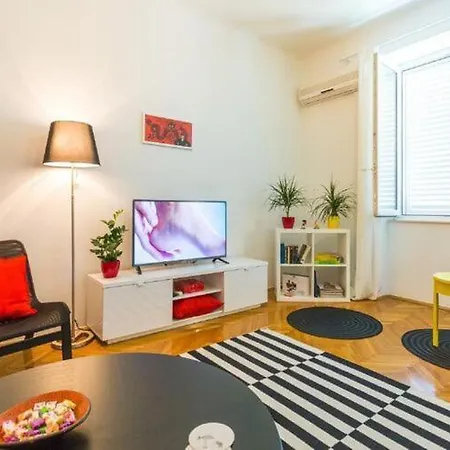Ploce - One-bedroom With Sea View - Zupska 1 Street Apartment